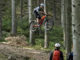 Flyvende MTB-rytter